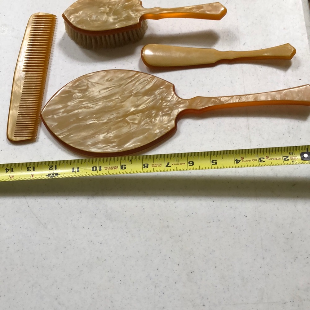 Vintage dresser set